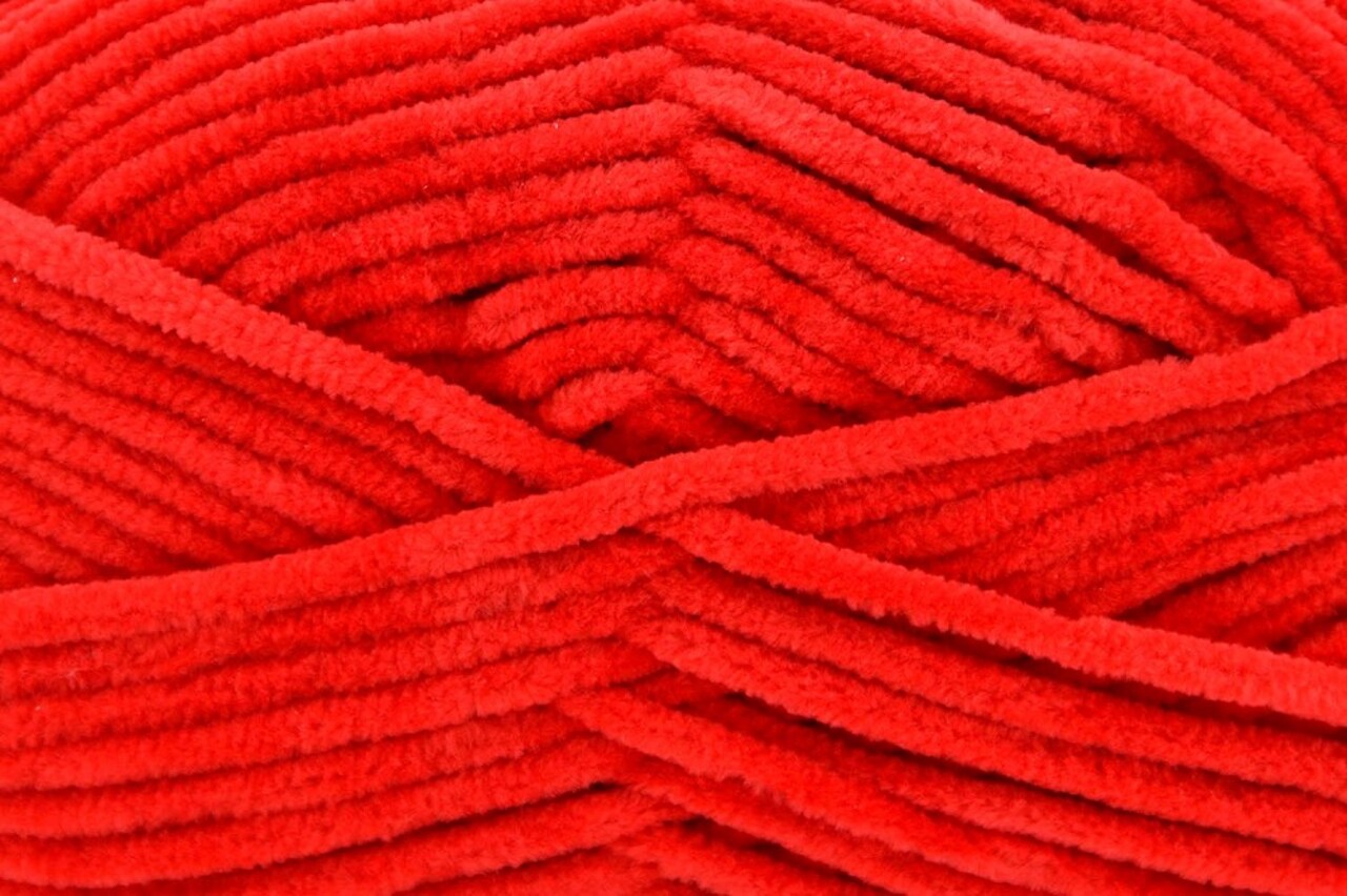 Bella Chenille by Universal Yarn - #117 Apple Red - 100% polyester super bulky yarn